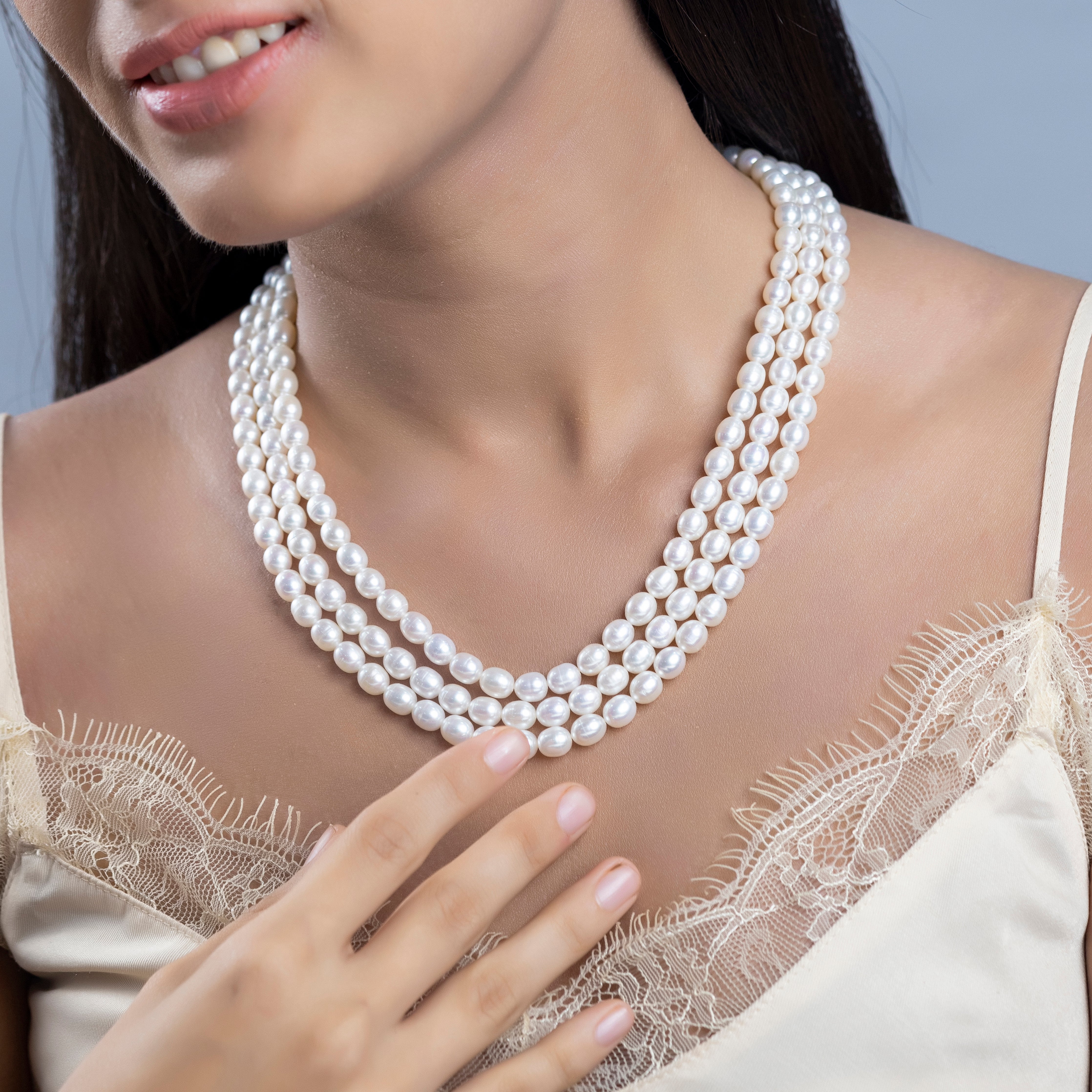 Freshwater White 3-line Pearl Necklace