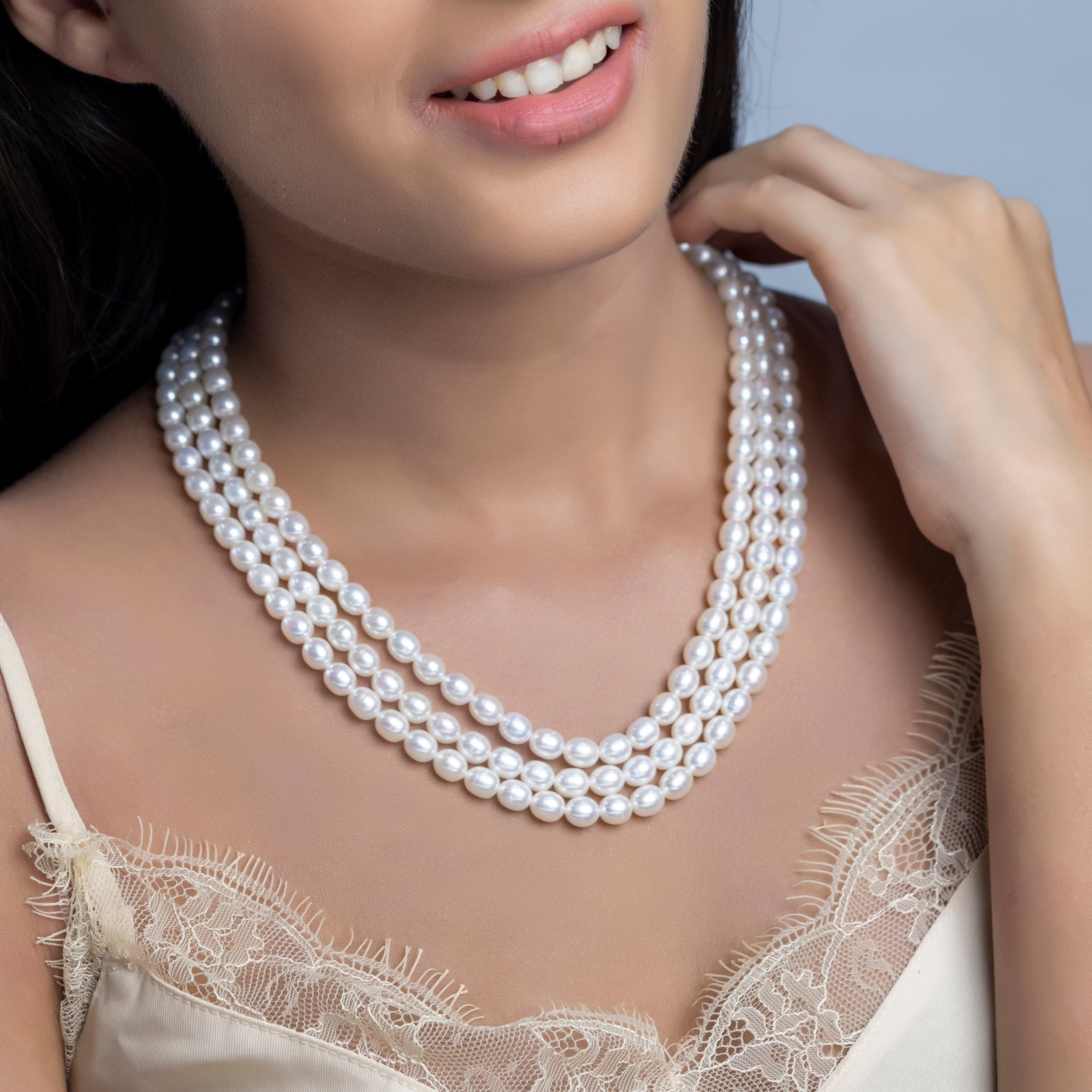 Freshwater Oval & White 3-line Pearl Necklace