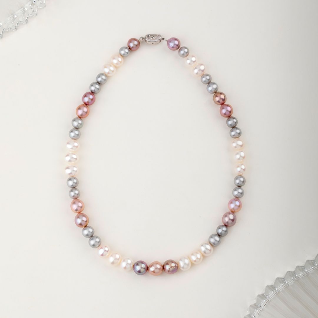 Tricolor Single-Line Freshwater Necklace